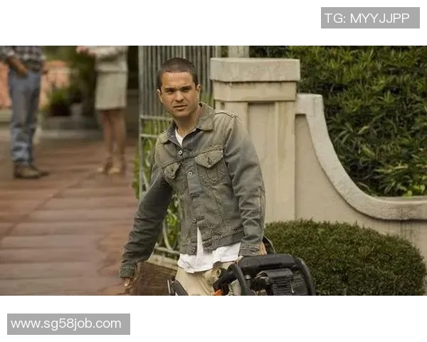 足球球星父母的成长历程与影响力探析：家庭背景如何塑造他们的未来